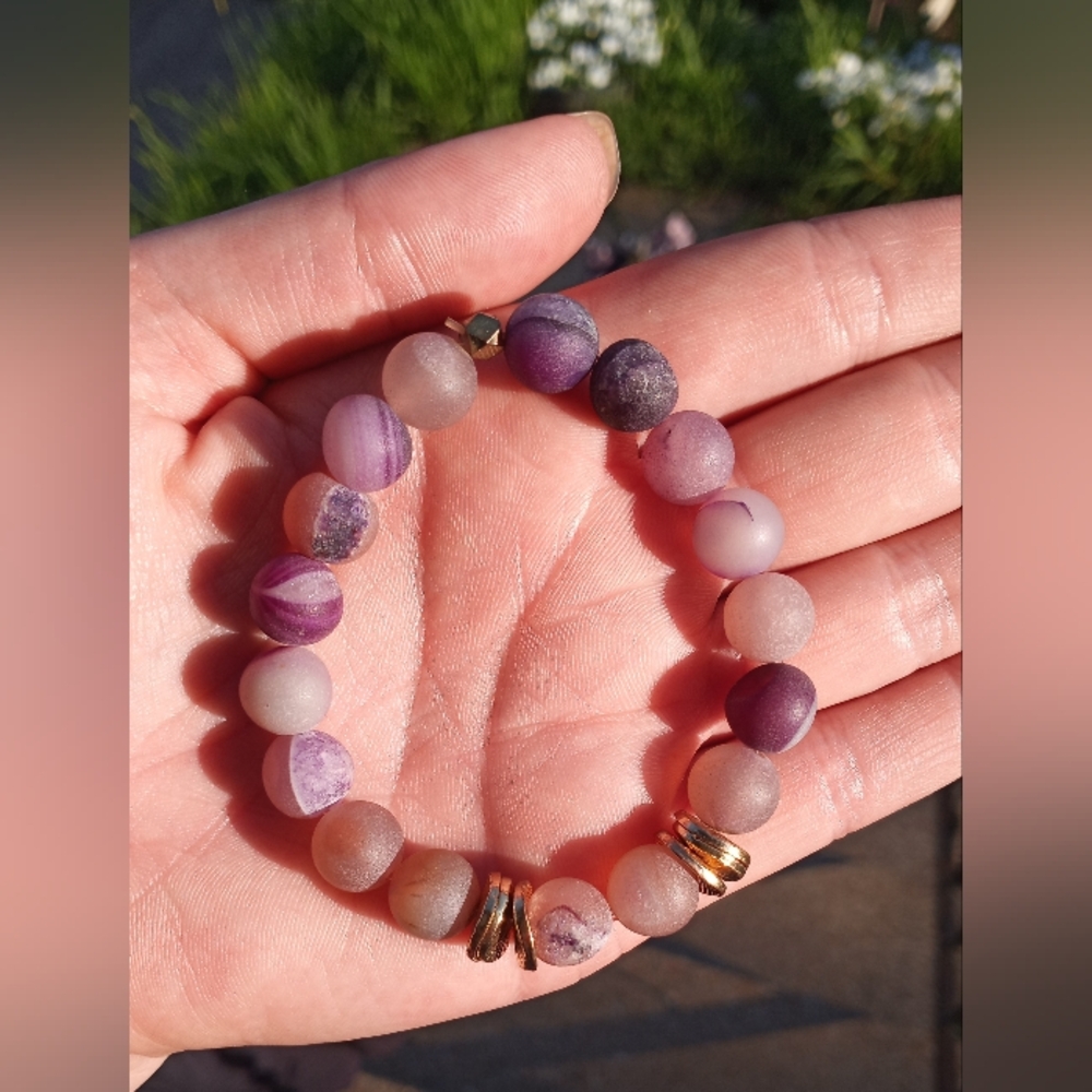 Natural Purple Agate & Gold Alloy Beaded Stretch Bracelet